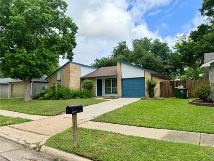 $199,900 | 2807 North Brompton Drive, Pearland, TX 77584