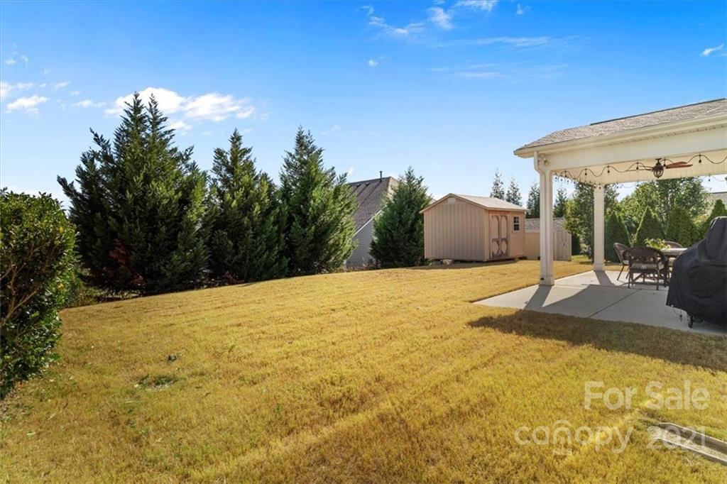 86646 Arrington Road Lancaster, SC 29720 - Photo 40 of 42 a view of a backyard