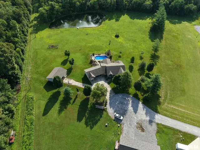 $675,000 | 1016 Michael Lane, West Frankfort, IL 62896