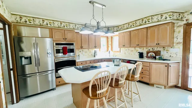 $675,000 | 1016 Michael Lane, West Frankfort, IL 62896