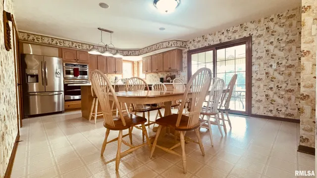 $675,000 | 1016 Michael Lane, West Frankfort, IL 62896