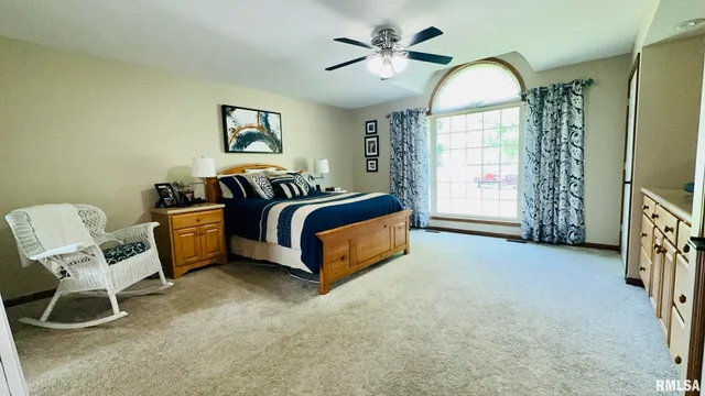 $675,000 | 1016 Michael Lane, West Frankfort, IL 62896