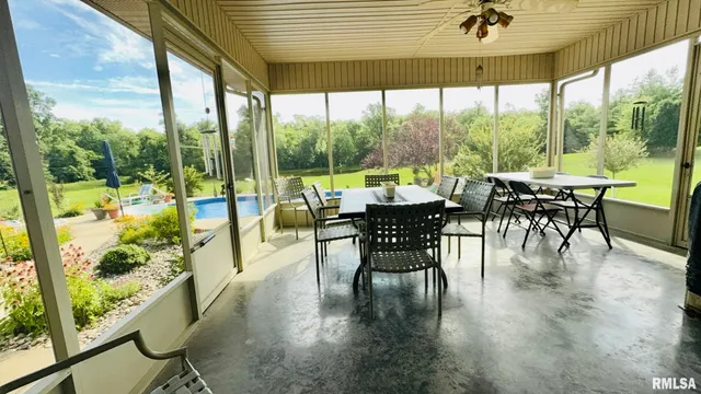 $675,000 | 1016 Michael Lane, West Frankfort, IL 62896