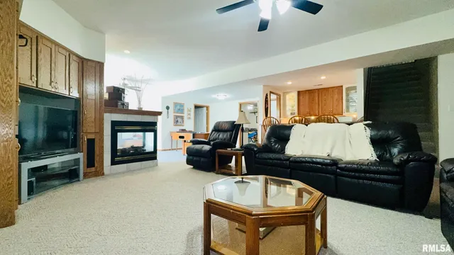 $675,000 | 1016 Michael Lane, West Frankfort, IL 62896