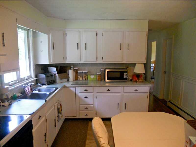 78 Balsam Road South Kingstown, RI 02879 - Photo 7 of 19 Kitchen.