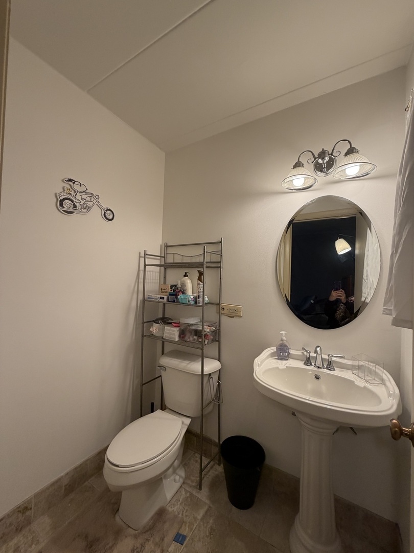 10002 South Pulaski Road, Unit 207 Oak Lawn, IL 60453 - Photo 20 of 33