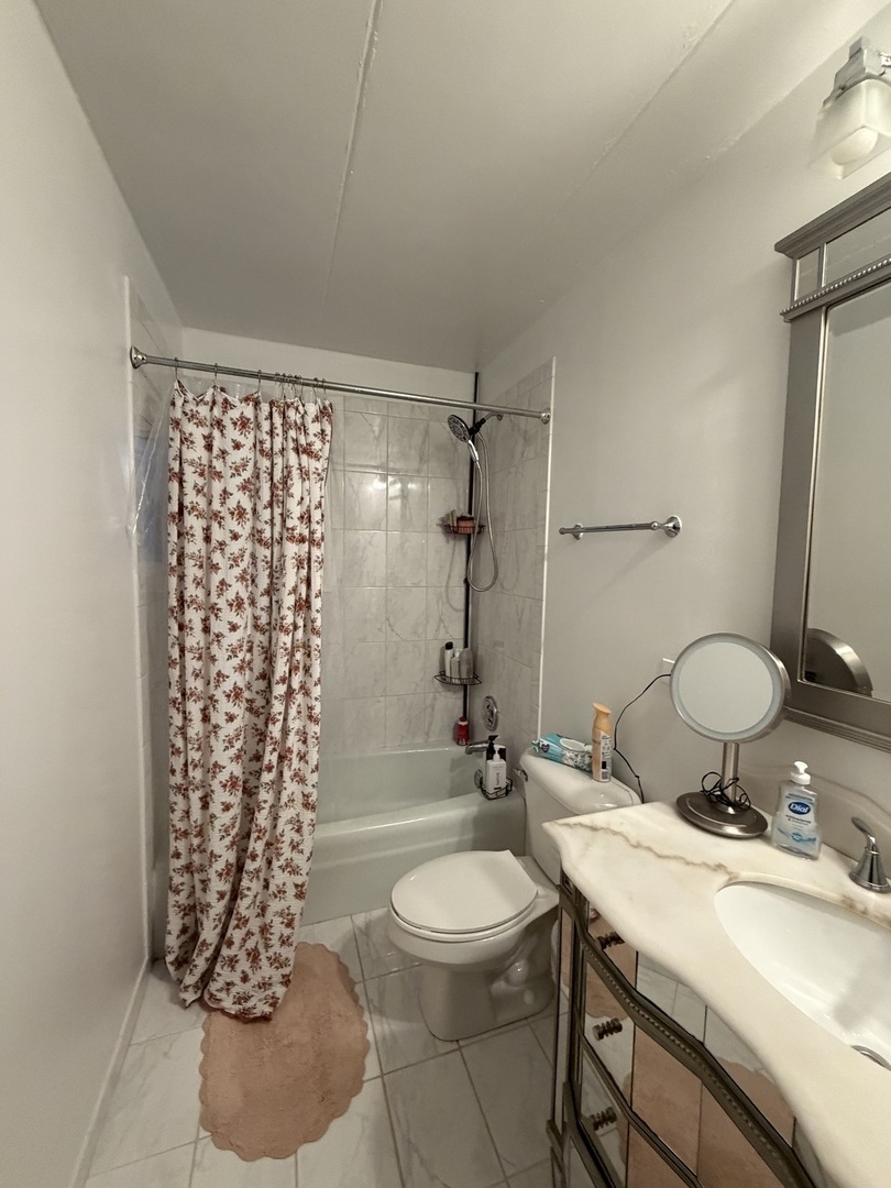 10002 South Pulaski Road, Unit 207 Oak Lawn, IL 60453 - Photo 22 of 33