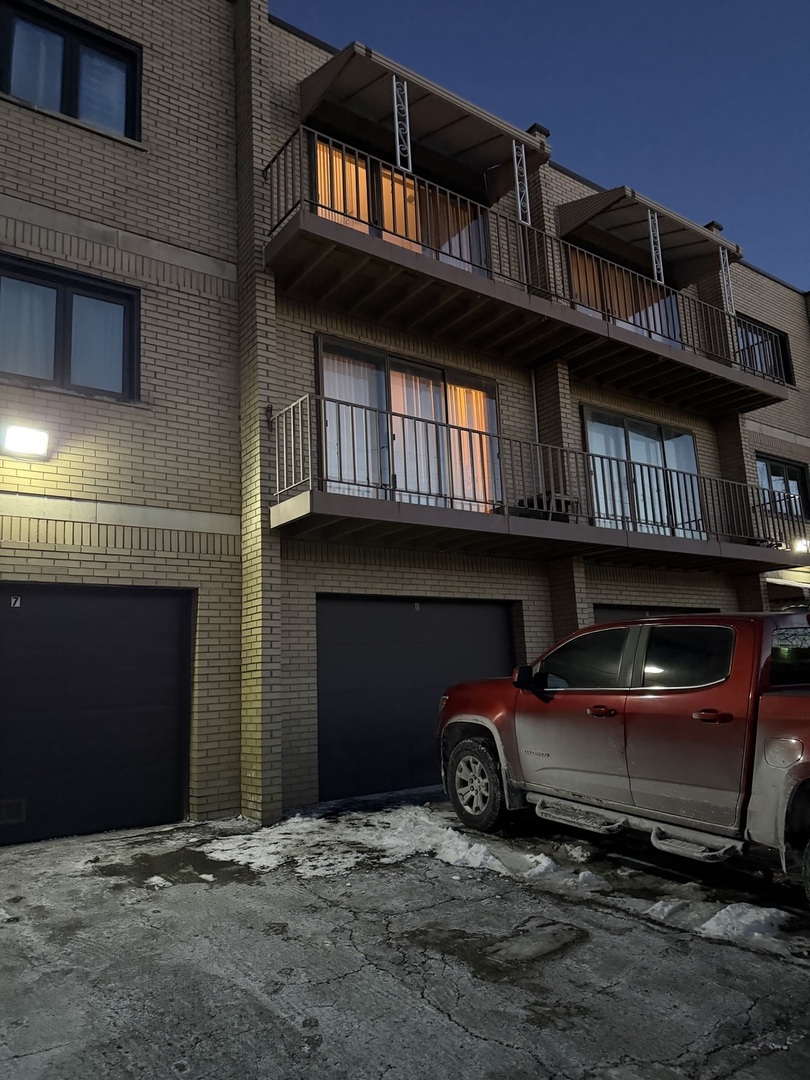 10002 South Pulaski Road, Unit 207 Oak Lawn, IL 60453 - Photo 32 of 33