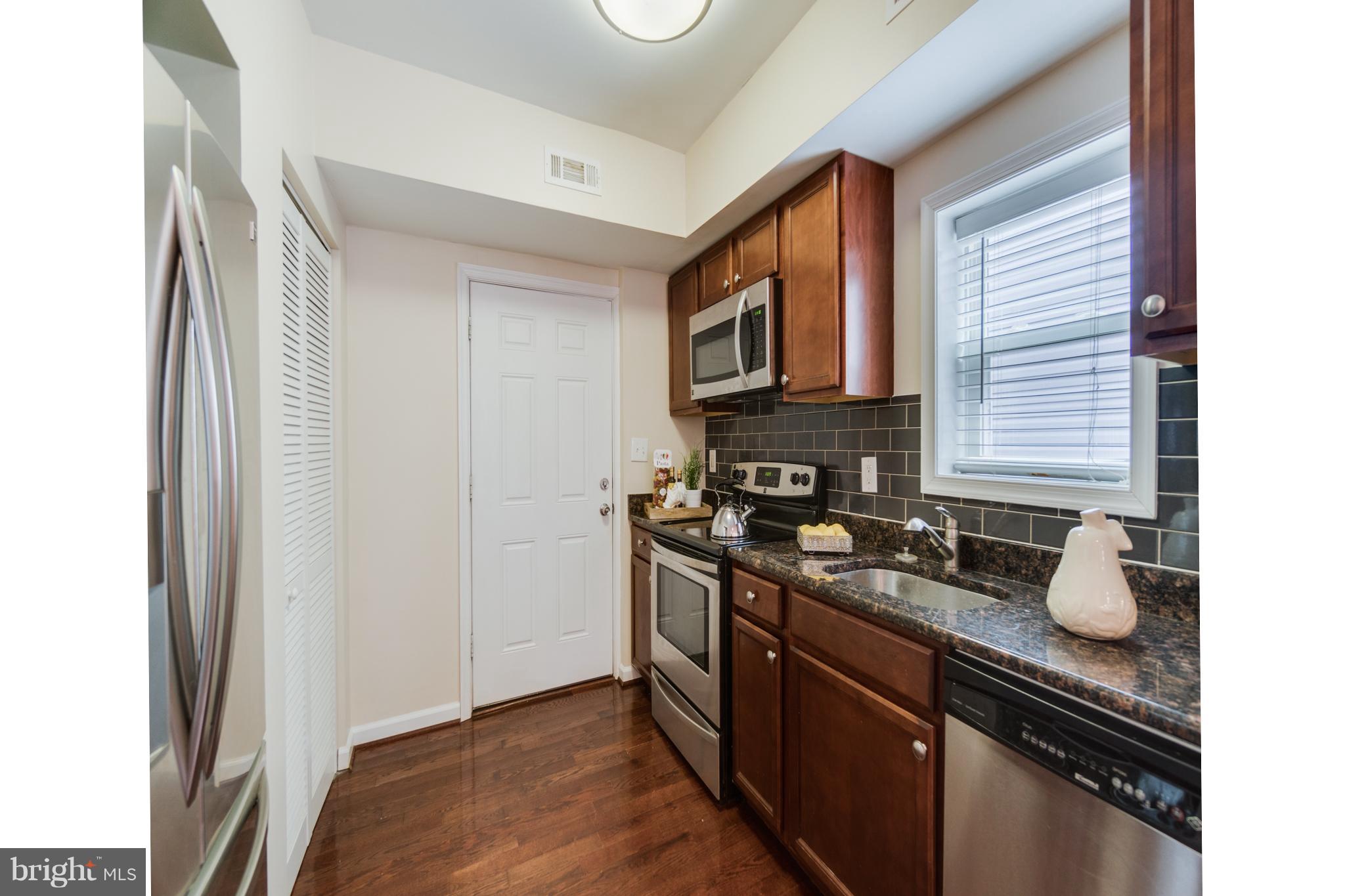 1520 Constitution Avenue Northeast Washington, DC 20002 - Photo 11 of 30 Kitchen