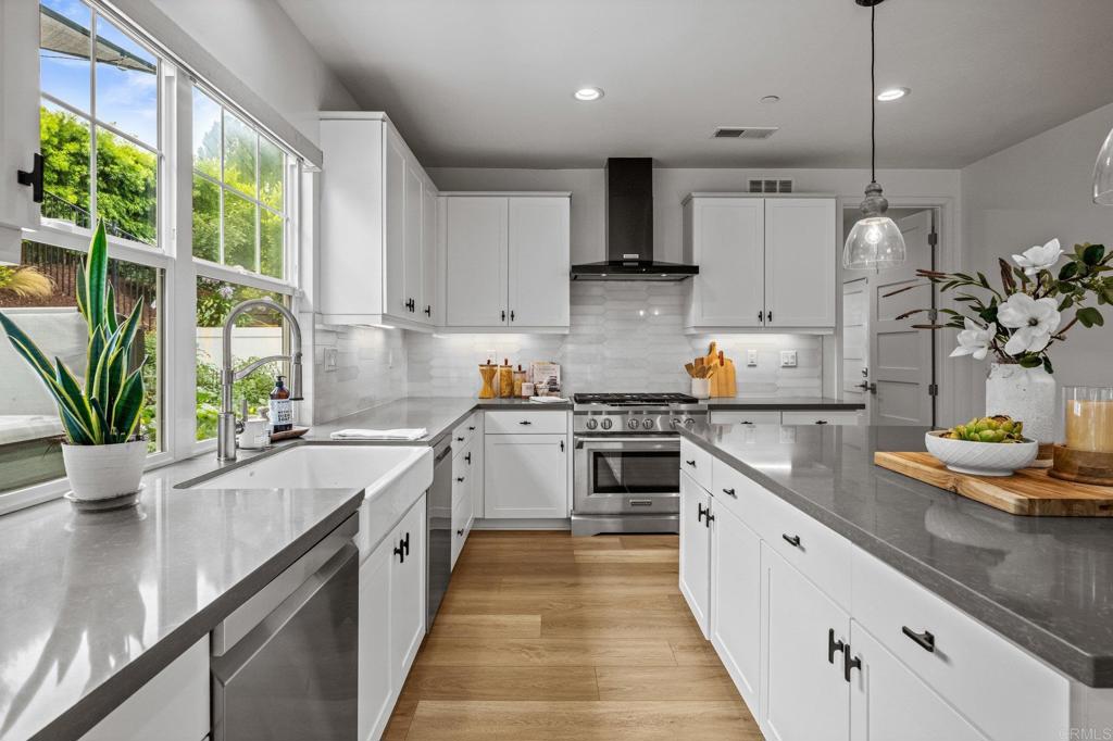 3115 Afton Way Carlsbad, CA 92008 - Photo 9 of 59