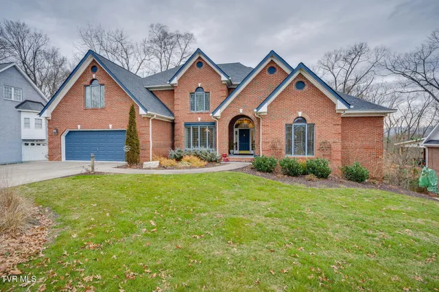 $749,000 | 1817 Buckingham Court, Kingsport, TN 37660
