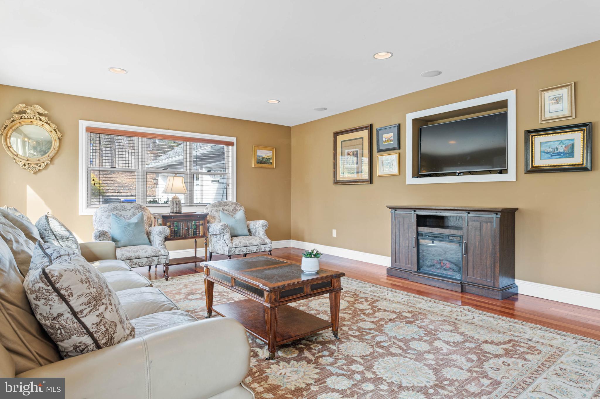150 Kynlyn Road Radnor, PA 19087 - Photo 13 of 59 Family Room adjacent to the Kitchen.