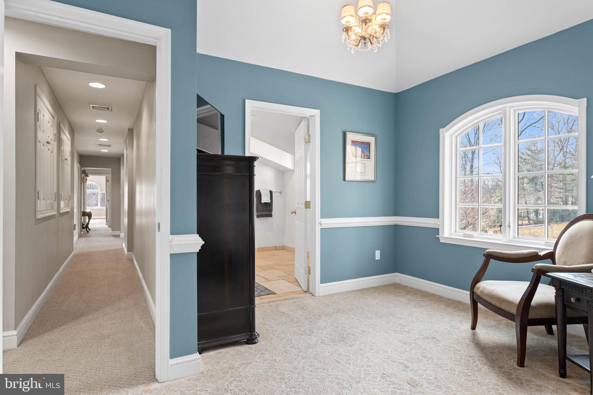 150 Kynlyn Road Radnor, PA 19087 - Photo 31 of 59 Primary Bedroom Sitting area.