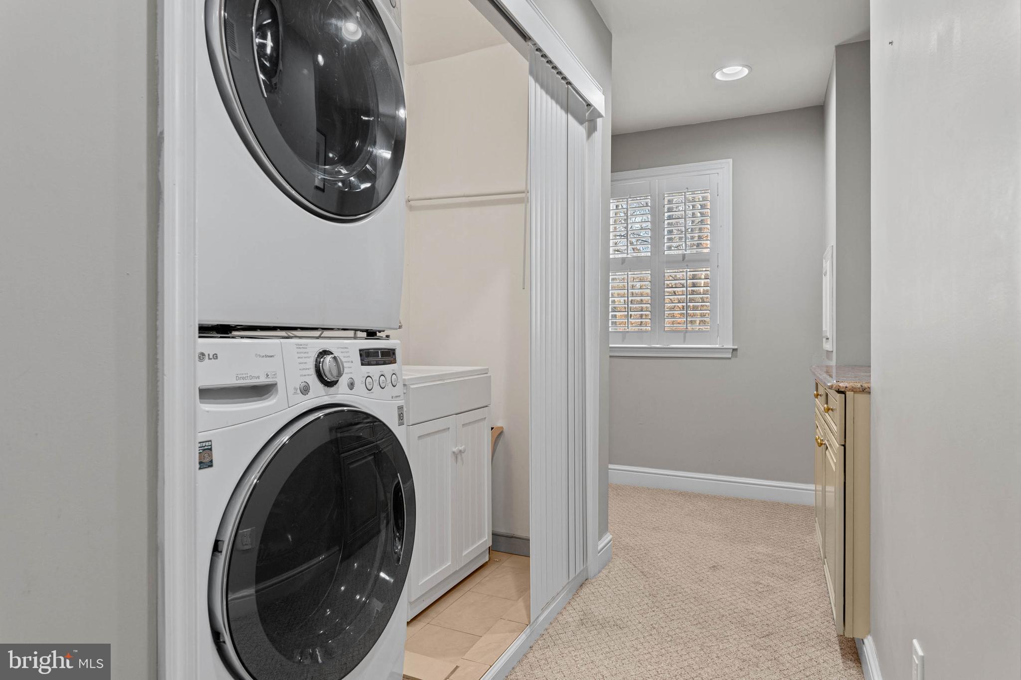 150 Kynlyn Road Radnor, PA 19087 - Photo 38 of 59 Second floor laundry.