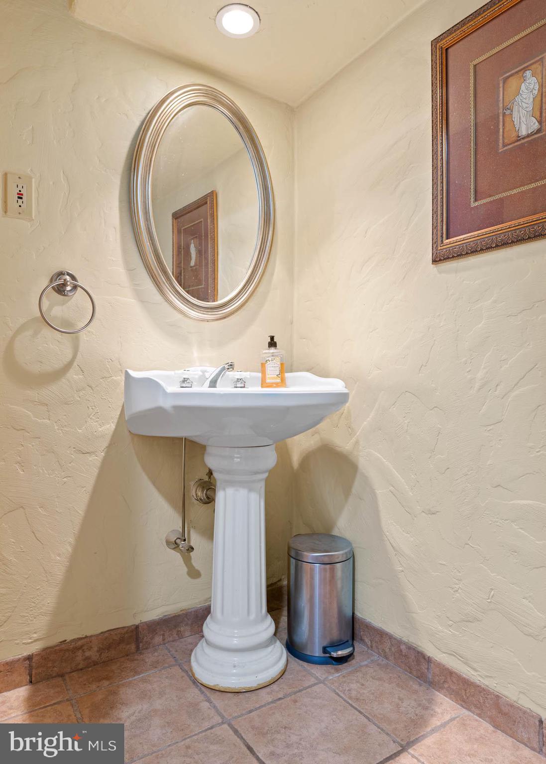150 Kynlyn Road Radnor, PA 19087 - Photo 45 of 59 Lower Level Full Bathroom.