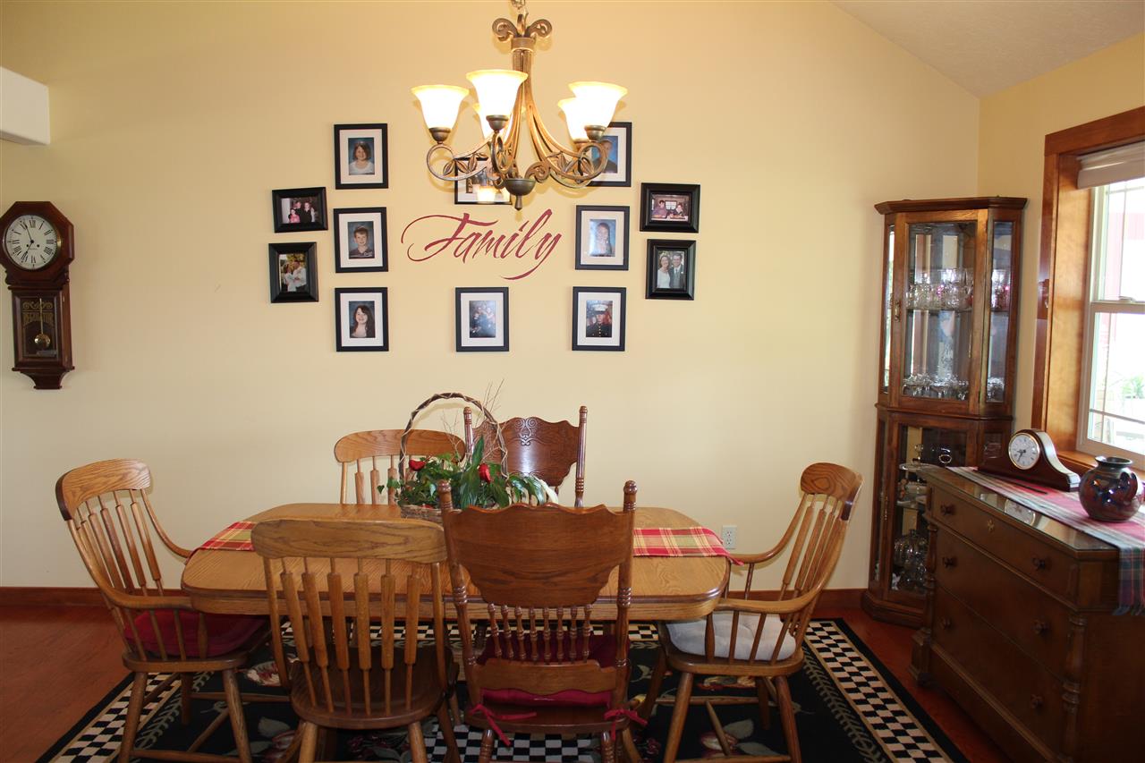 6423 Lyons Spokane, WA 99217 - Photo 9 of 20 Gallery Image 9