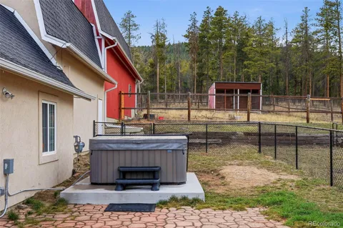 a view of a storage & utility room