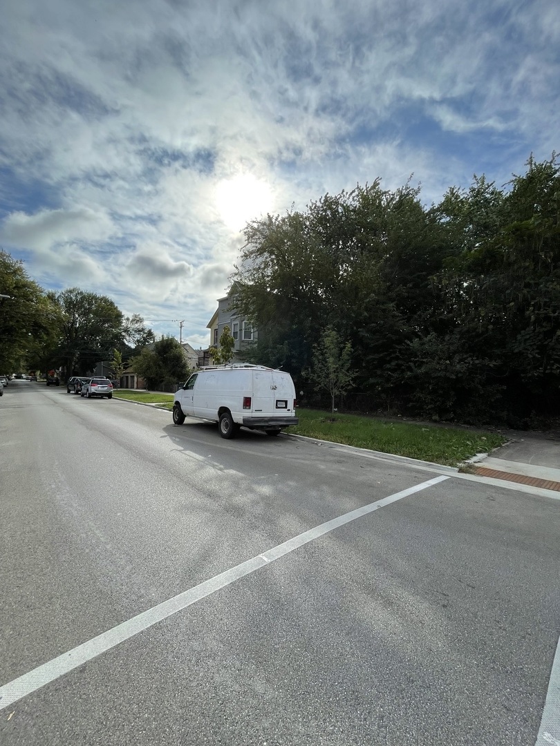 2841 East 89th Street Chicago, IL 60617 - Photo 7 of 8 a car parked on the side of the road