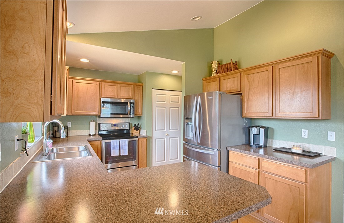 2615 Northwoods Loop Road Mount Vernon, WA 98273 - Photo 14 of 29 Gallery Image 14