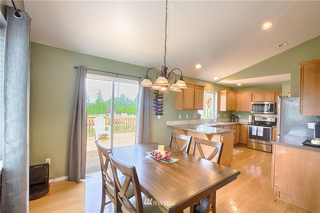 2615 Northwoods Loop Road Mount Vernon, WA 98273 - Photo 10 of 29 Gallery Image 10