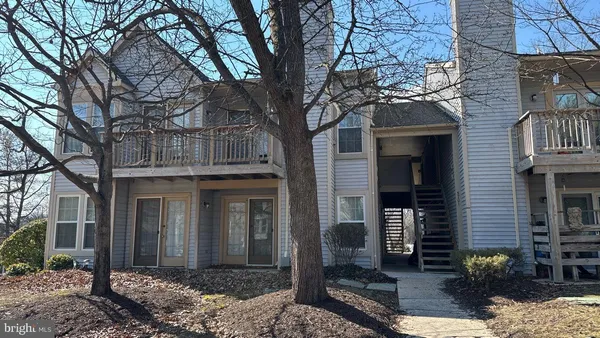 $2,200 | 5701 Rowanberry Drive, Unit 107, Elkridge, MD 21075