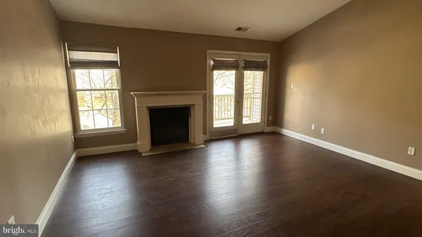 $2,200 | 5701 Rowanberry Drive, Unit 107, Elkridge, MD 21075