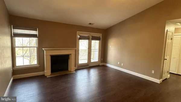$2,200 | 5701 Rowanberry Drive, Unit 107, Elkridge, MD 21075