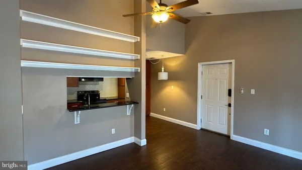 $2,200 | 5701 Rowanberry Drive, Unit 107, Elkridge, MD 21075