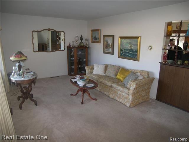 5303 South Genesee Road Grand Blanc, MI 48439 - Photo 11 of 16 genesee6.jpg