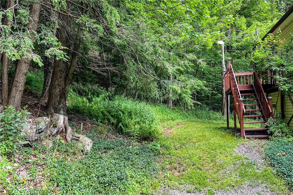 28 Evergreen Road Ashland, NY 12496 - Photo 12 of 36 Front Staircase and Entrance