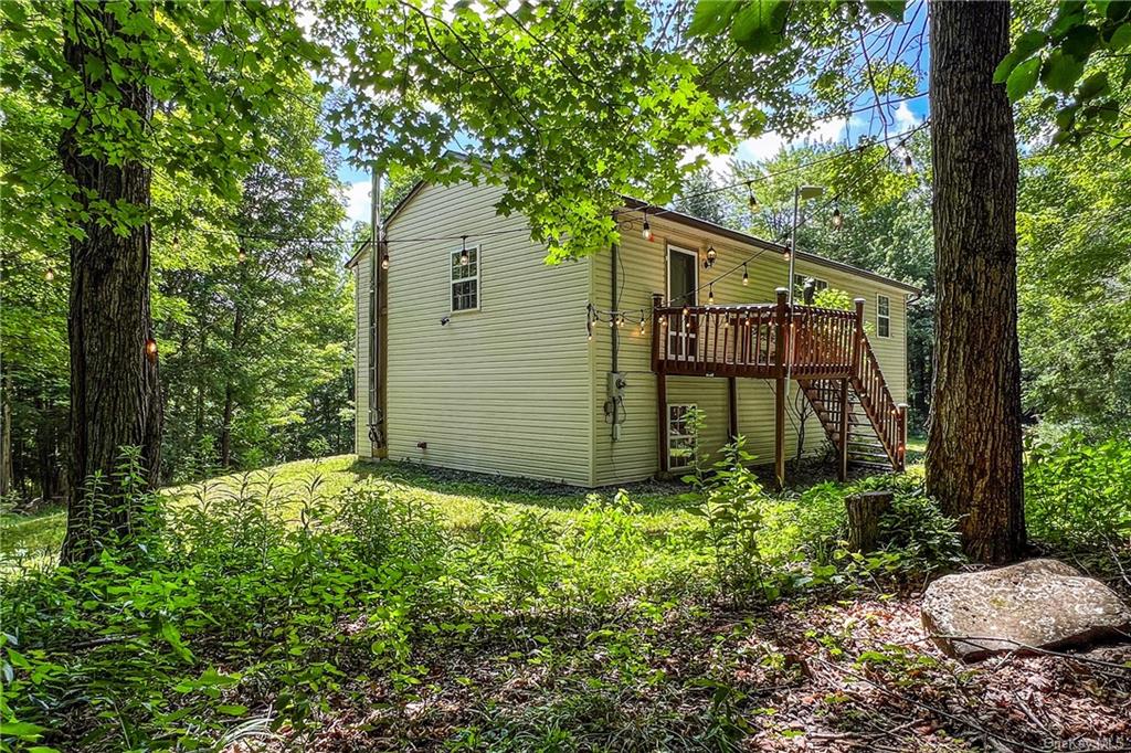 28 Evergreen Road Ashland, NY 12496 - Photo 9 of 36 Front Staircase and Entrance
