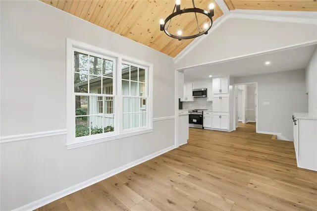 $699,999 | 11625 Northgate Way, Roswell, GA 30075