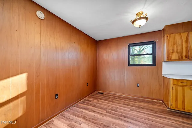 $259,900 | 520 Kallen Drive, Kingsport, TN 37660