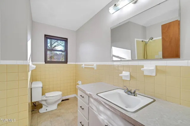 $259,900 | 520 Kallen Drive, Kingsport, TN 37660