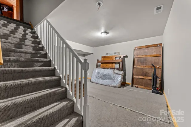 $750,000 | 70 Wisteria Lane, Highlands, NC 28741