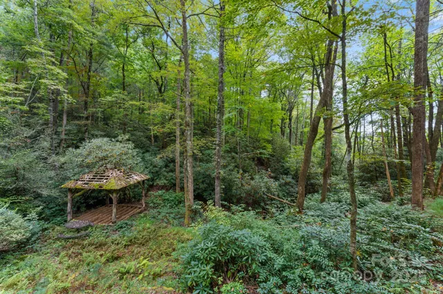 $750,000 | 70 Wisteria Lane, Highlands, NC 28741