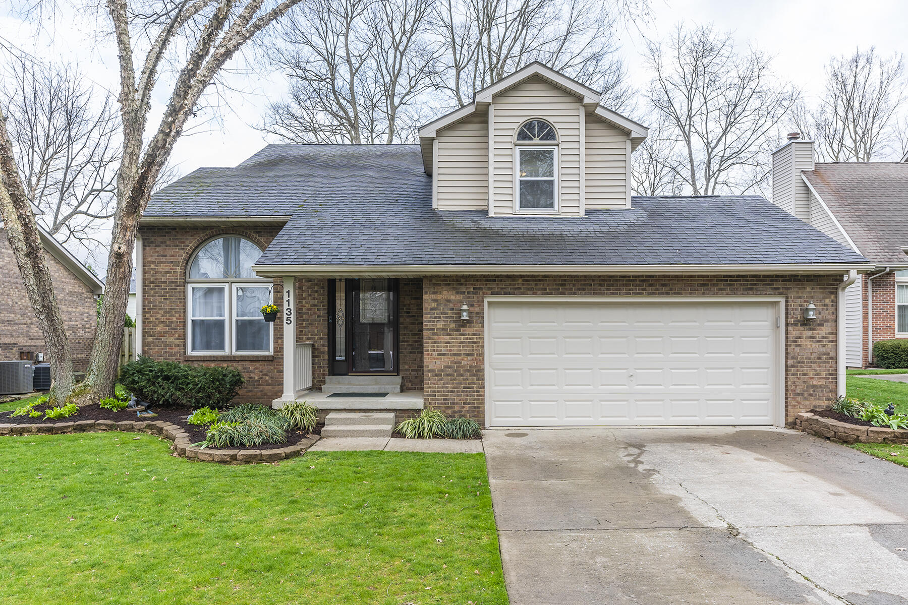 1135 Rockbridge Road Lexington, KY 40515 - Photo 1 of 29 1135rockbridge01