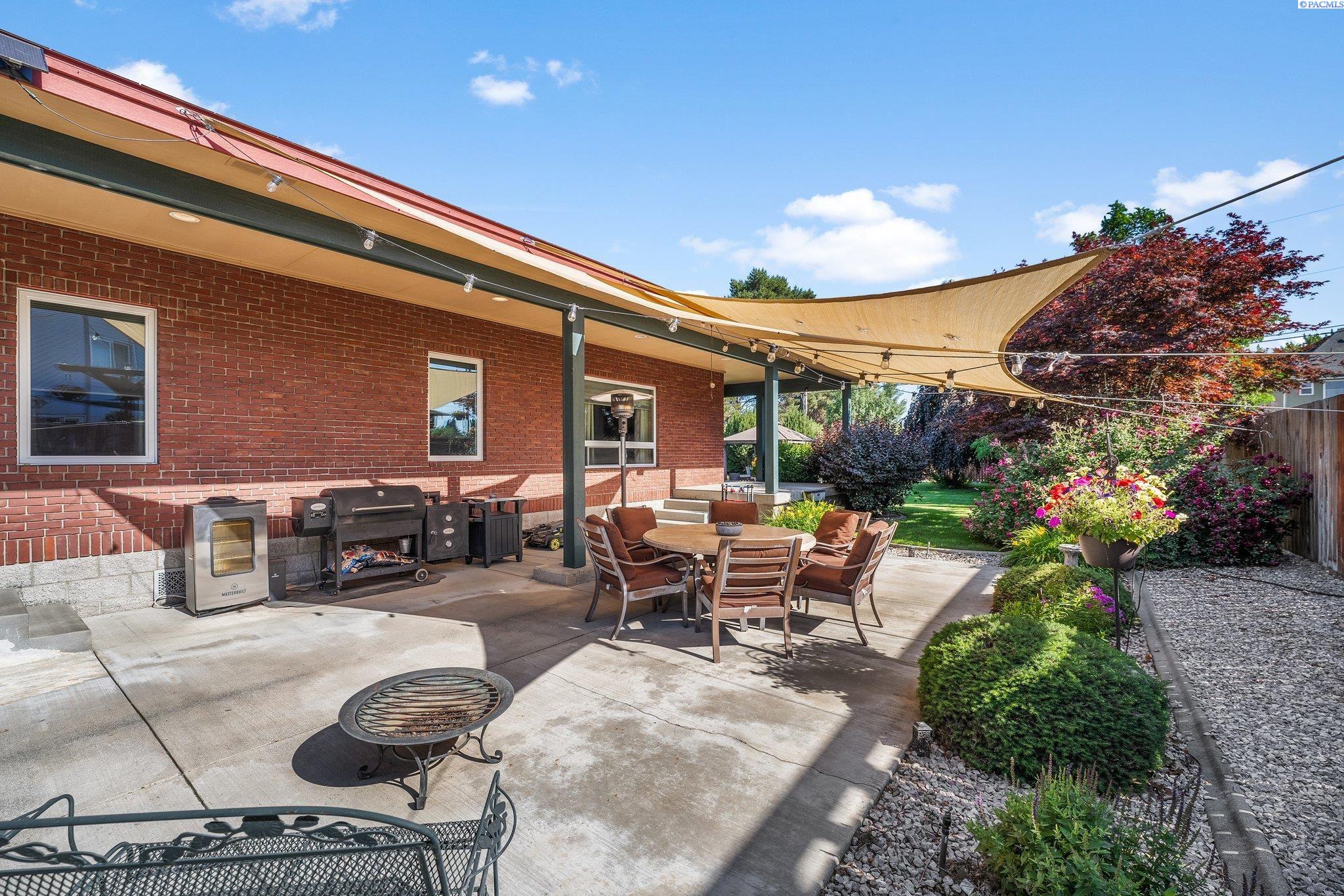 212501 East Finley Road Kennewick, WA 99337 - Photo 11 of 41 Gallery Image 11