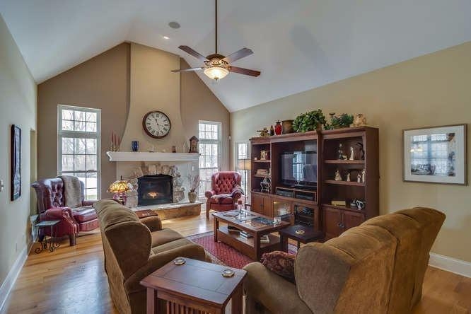 1255 Kilarney Road Chesterton, IN 46304 - Photo 8 of 10 666x444