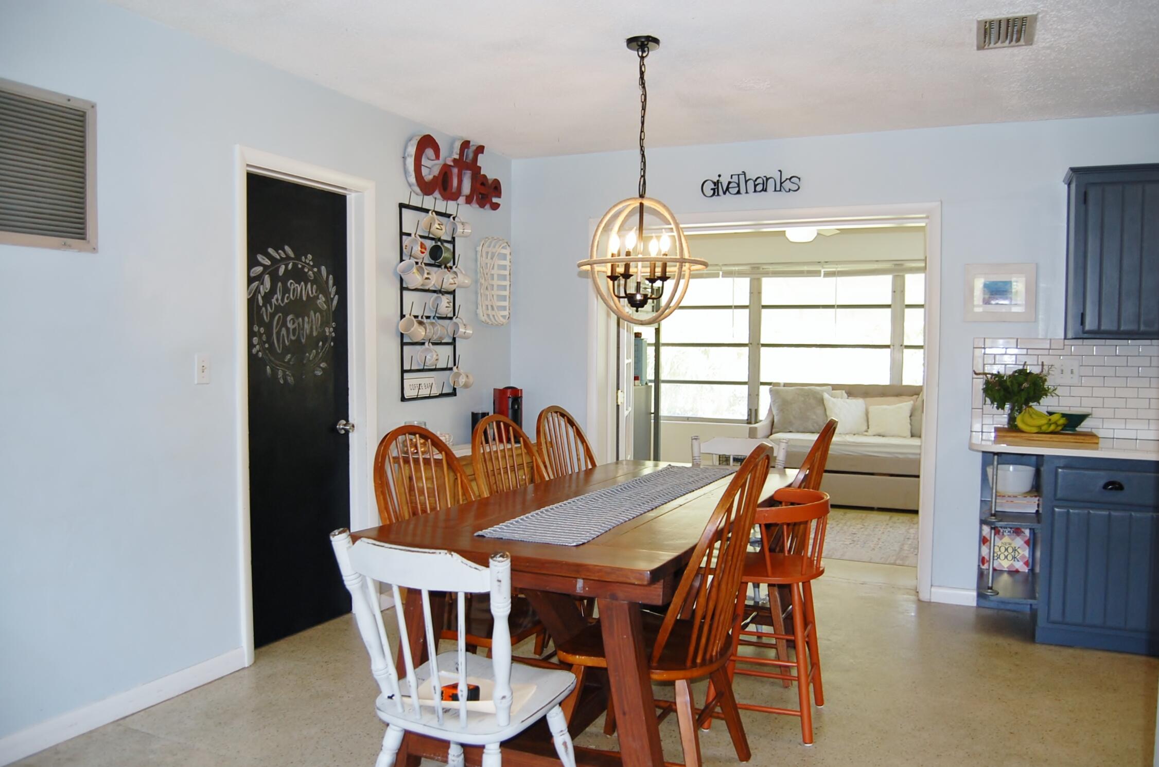 26 Ridgewood Circle Tequesta, FL 33469 - Photo 5 of 24 Dining Area