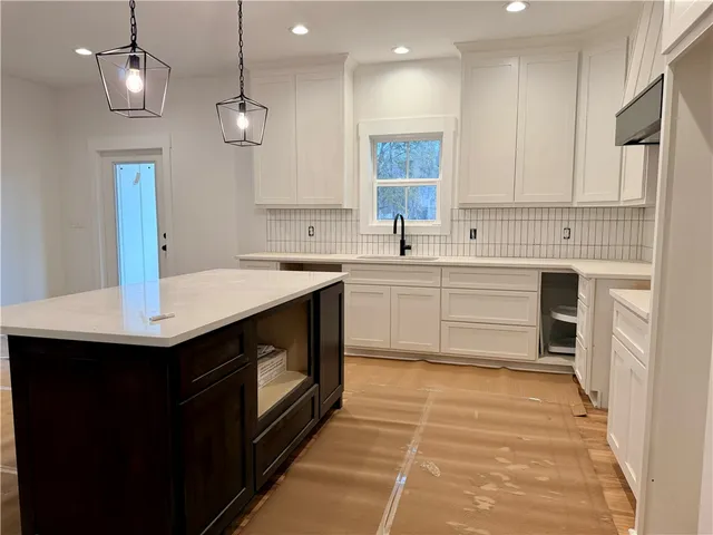 $464,999 | 406 Edgewood Drive, Belton, SC 29627