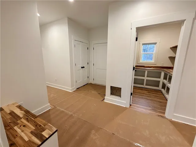 $464,999 | 406 Edgewood Drive, Belton, SC 29627