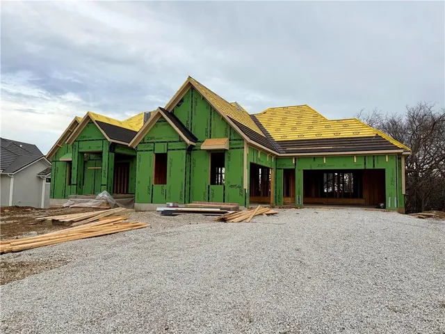 $1,820,455 | 25156 West 107th Place, Olathe, KS 66061