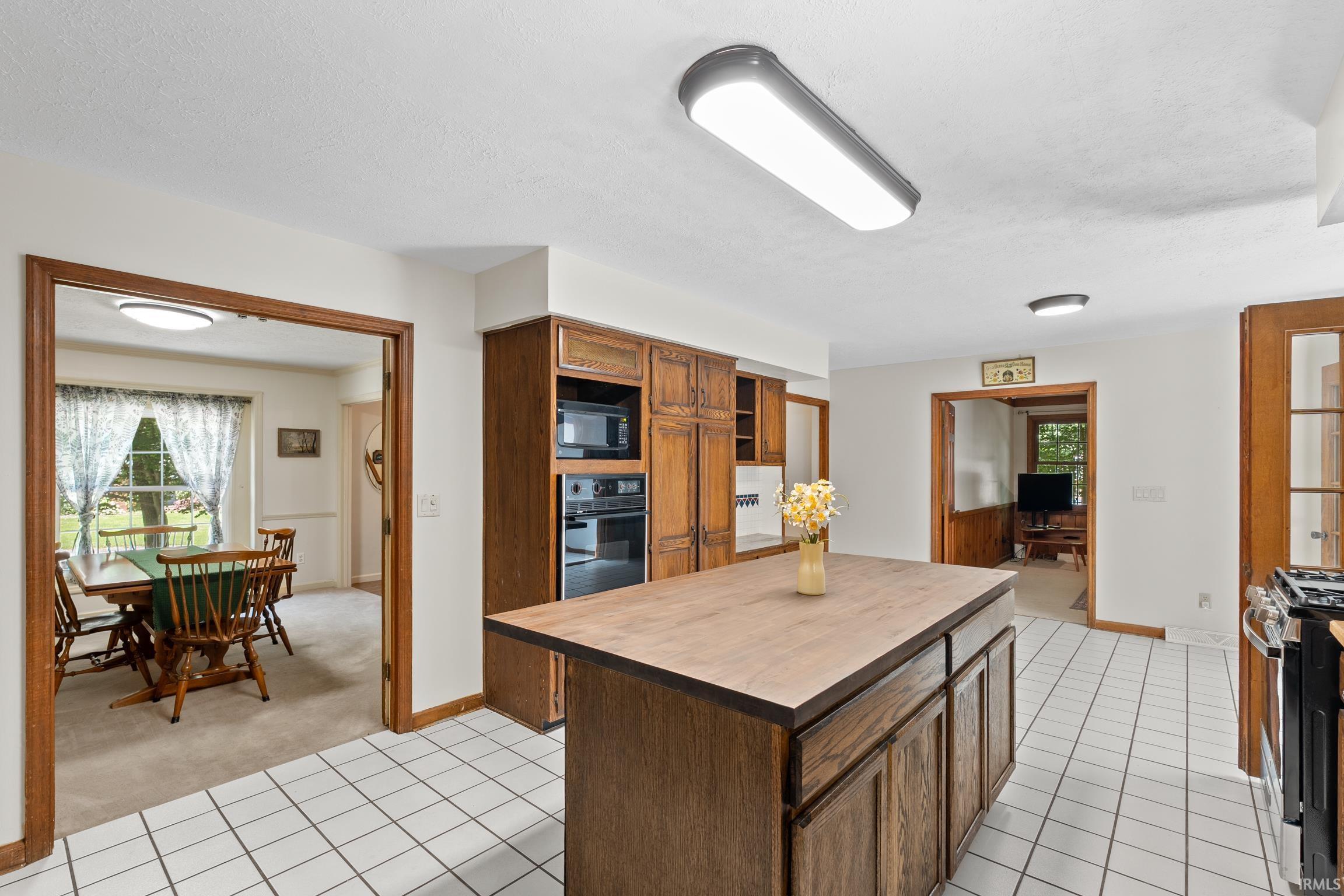 2012 Robb Road Warsaw, IN 46580 - Photo 23 of 42