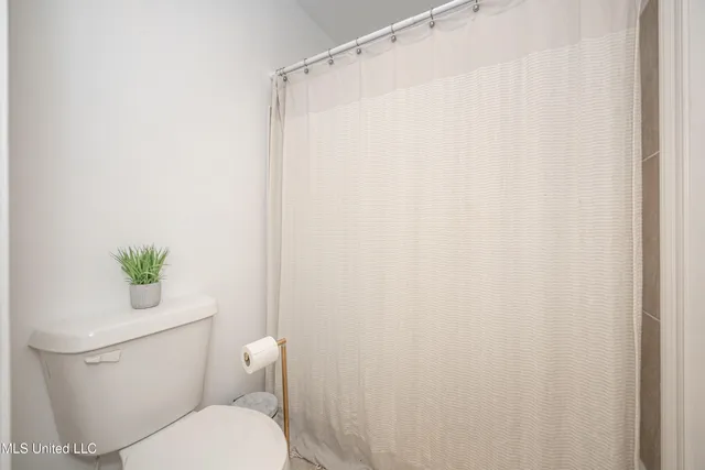 $315,000 | 3927 Acadian Village Drive, Ocean Springs, MS 39564