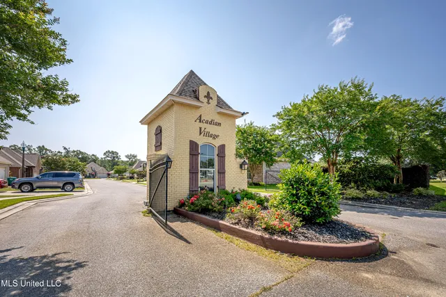 $315,000 | 3927 Acadian Village Drive, Ocean Springs, MS 39564