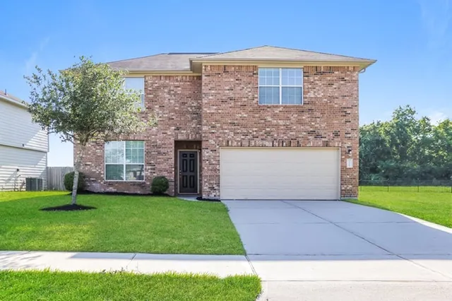 $2,390 | 1015 Cascadera Court, Richmond, TX 77406