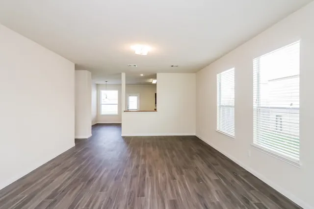 $2,390 | 1015 Cascadera Court, Richmond, TX 77406