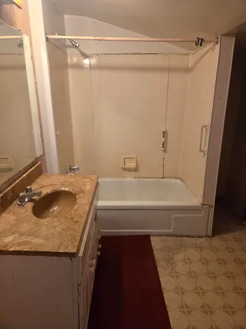 $94,900 | 92 Bates Street, Millinocket, ME 04462