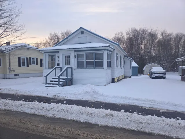 $94,900 | 92 Bates Street, Millinocket, ME 04462